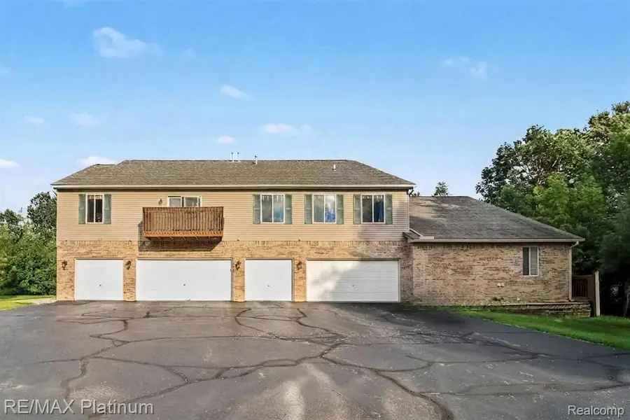 1035 Old Leake Court #17, Holly, MI 48442 - #2