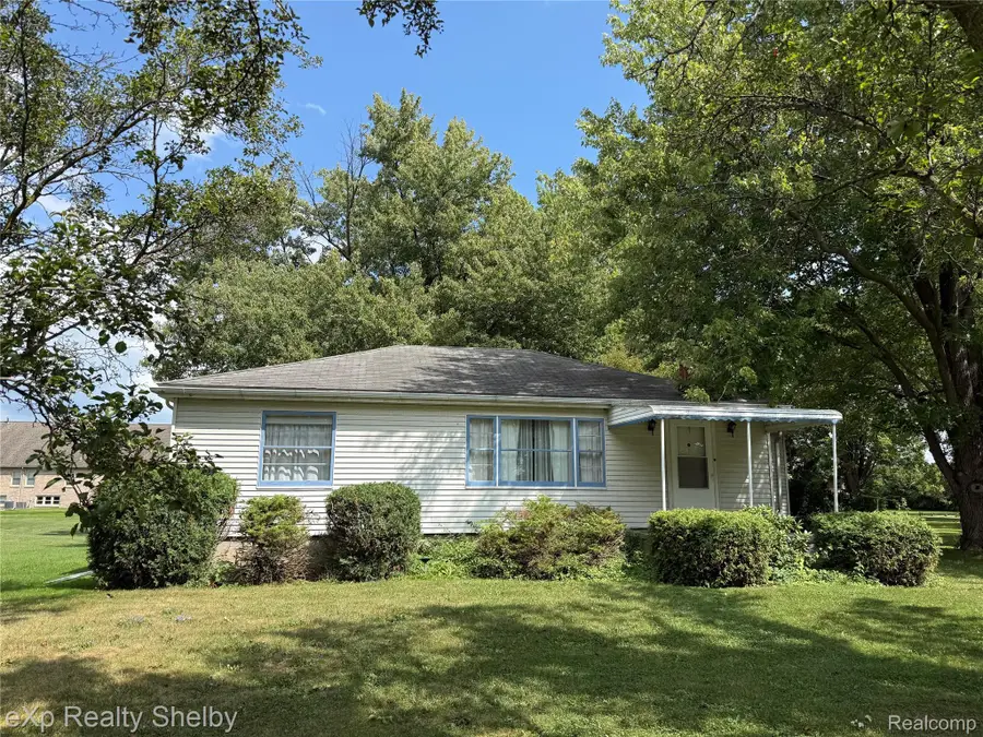 47164 North Avenue, Macomb, MI 48042 - #3