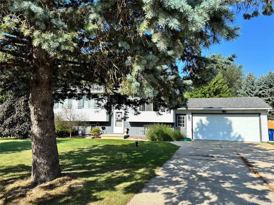 15044 Cutler Drive, Linden, MI 48451 - #2