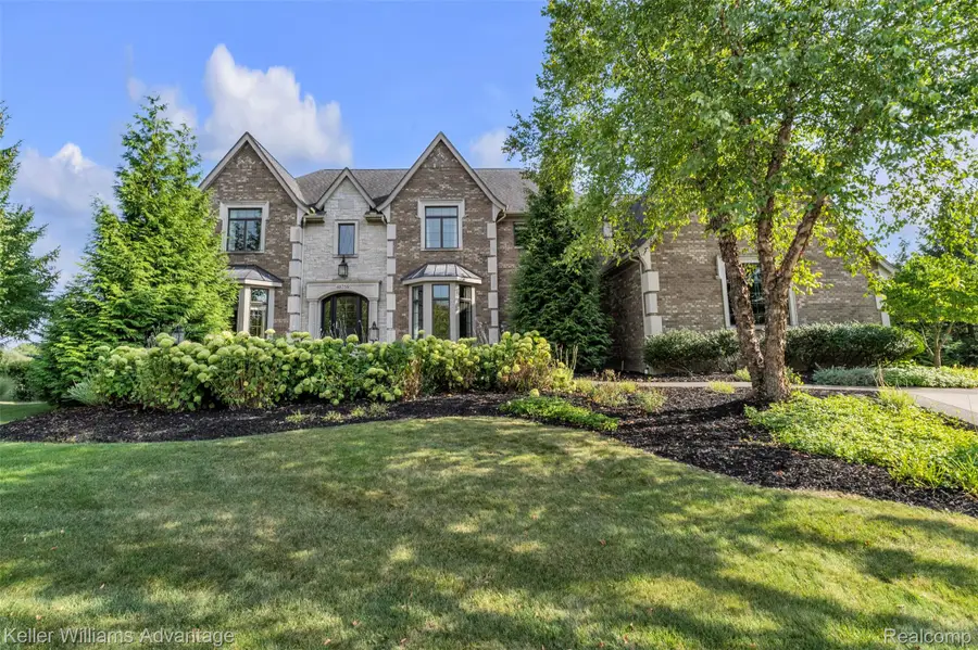 48759 Veneto Drive, Northville, MI 48167 - #2
