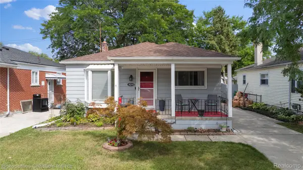 24242 Lexington Avenue, Eastpointe, MI 48021