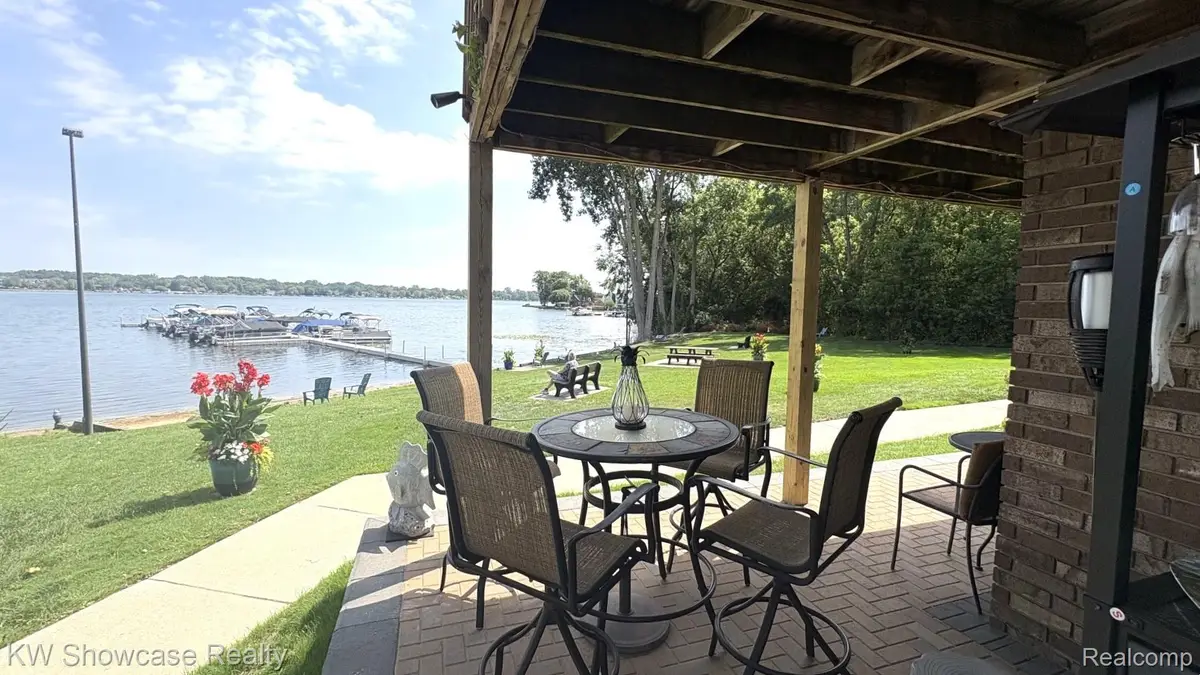 895 S Pontiac Trail Trail #C101, Commerce Township, MI 48390 - #1