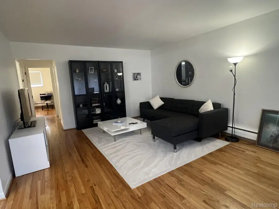 2820 Woodslee Drive #107, Royal Oak, MI 48073 - #3