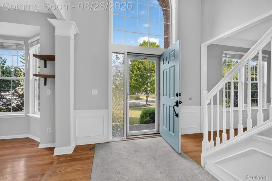 6350 Knob Hill Court, Grand Blanc, MI 48439 - #2