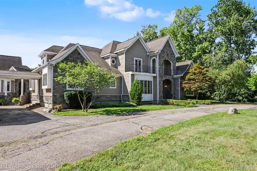 22535 Pennsylvania Road, Brownstown, MI 48193 - #3
