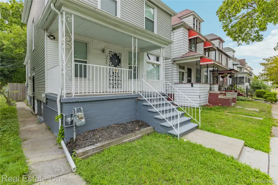 2493 Fischer, Detroit, MI 48214 - #3