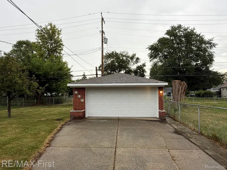 21754 Hill Street, Warren, MI 48091 - #3