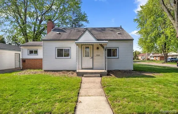6644 N Vernon Street, DearbornHeights, MI 48127