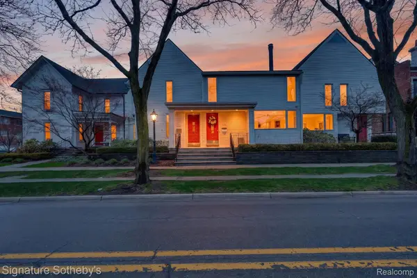 372 W Brown Street, Birmingham, MI 48009
