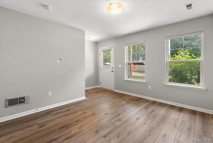 24025 Battelle Avenue, Hazel Park, MI 48030 - #3