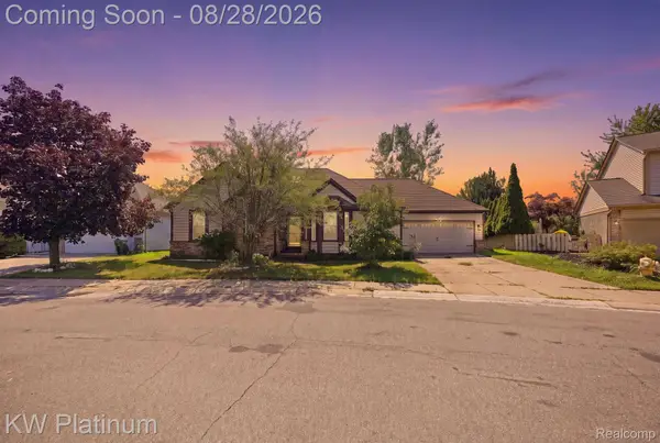 46439 Greenbriar Drive, Chesterfield, MI 48051