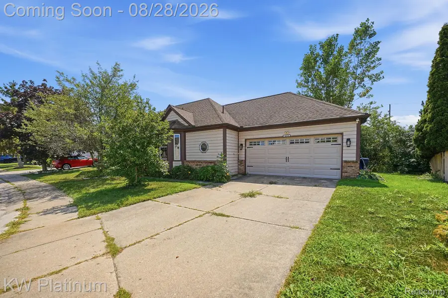 46439 Greenbriar Drive, Chesterfield, MI 48051 - #3