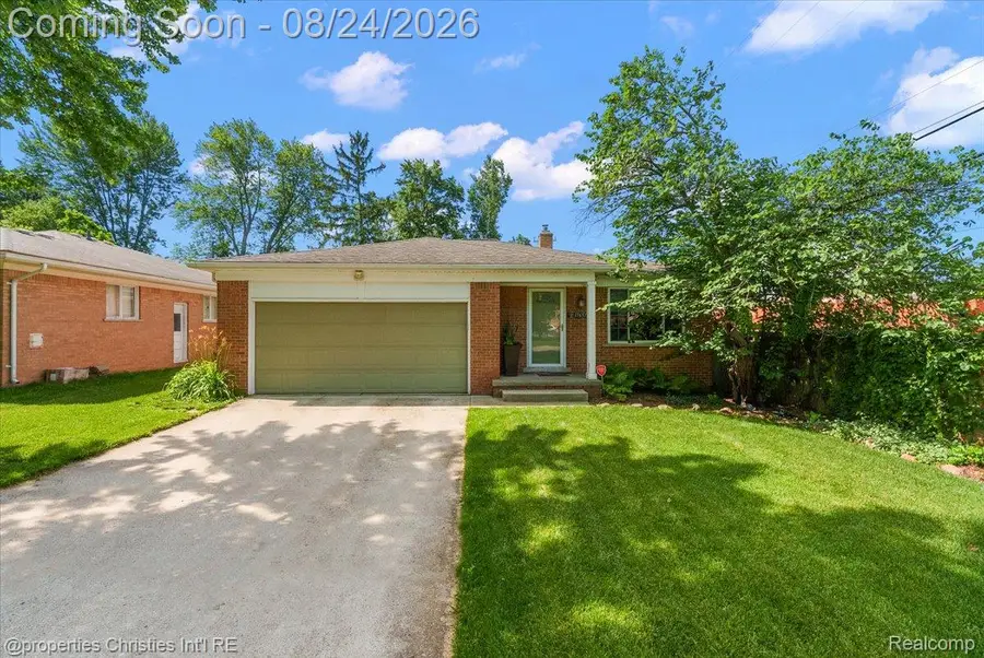 17657 Avilla Boulevard, Lathrup Village, MI 48076 - #2