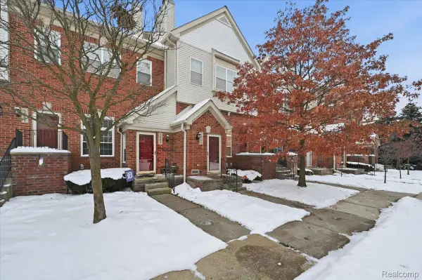 1665 Campau Farms Circle, Detroit, MI 48207