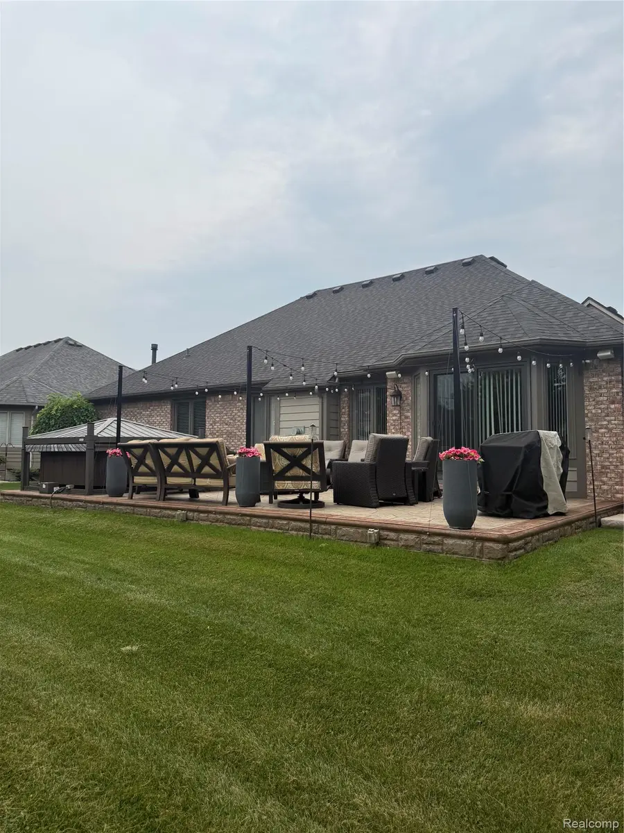15979 Clinton Avenue, Macomb, MI 48042 - #2