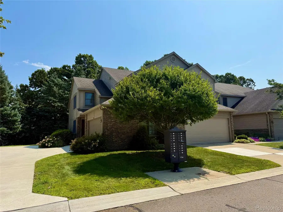 45077 Coachman Court #82, Canton, MI 48187 - #2