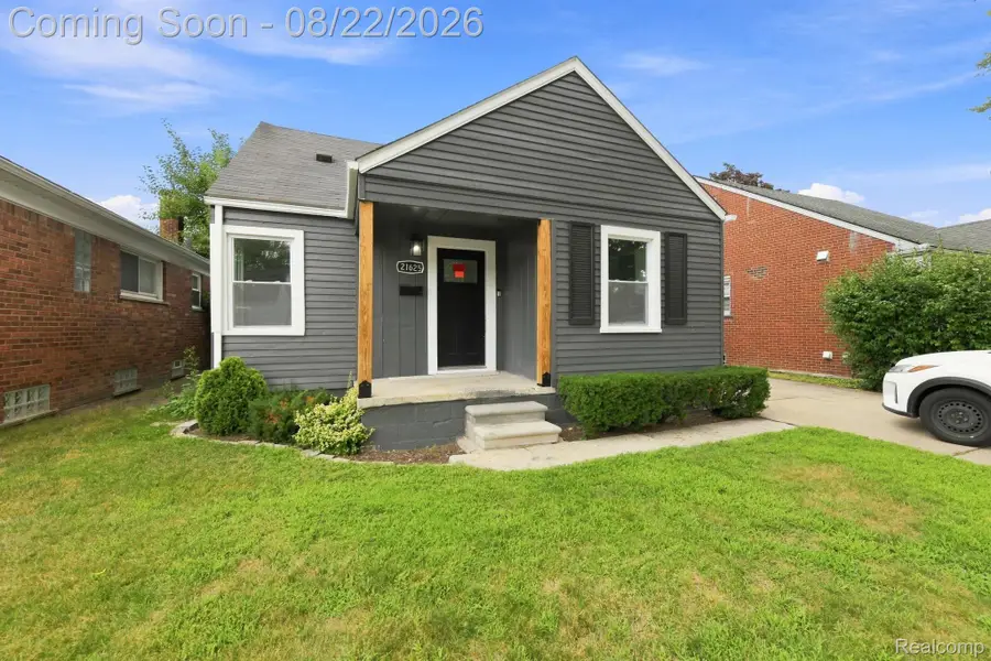 21625 Trombly Street, Saint Clair Shores, MI 48080 - #3
