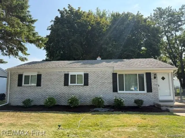 4225 Grace Avenue, Wayne, MI 48184 - #2