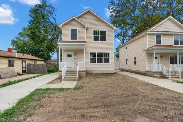 27828 Groveland Street, MadisonHeights, MI 48071