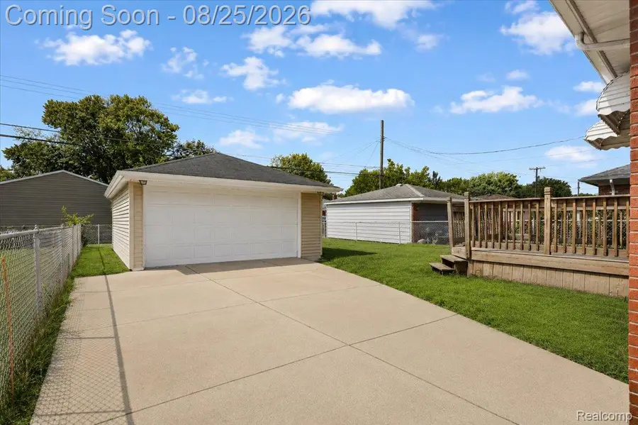 4500 Roosevelt Boulevard, Dearborn Heights, MI 48125 - #2