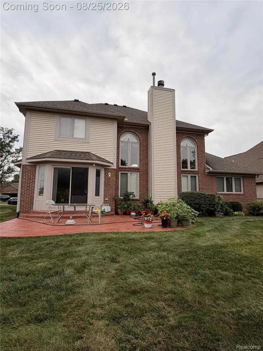48746 Bradford Drive, Macomb, MI 48044 - #2
