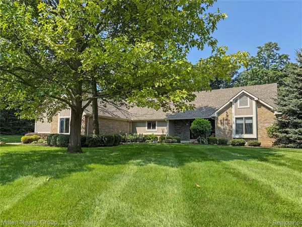 6762 Corrigan Drive, Brighton, MI 48116