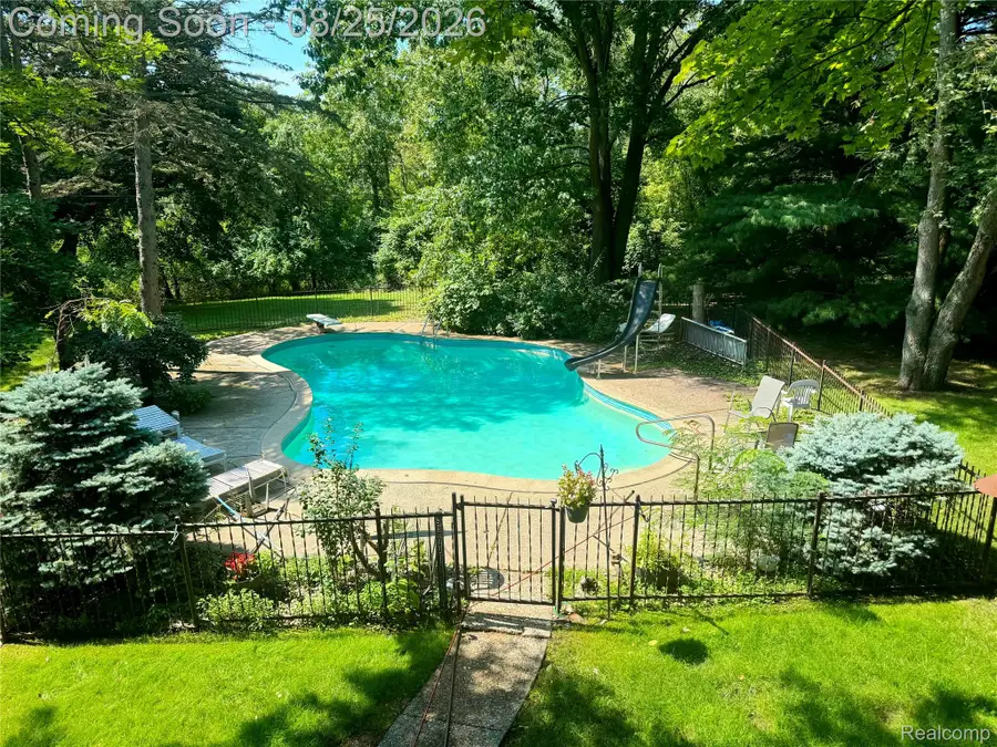 872 Dursley Road, Bloomfield, MI 48304 - #2