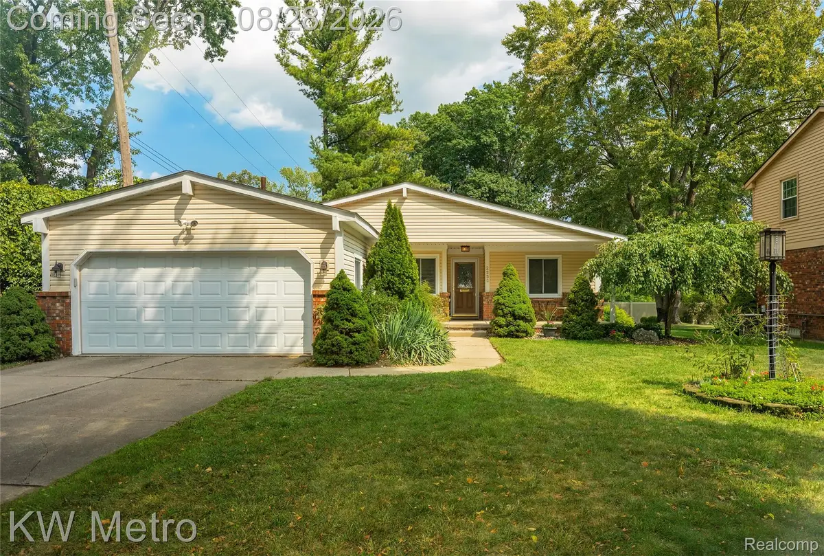 2330 N Washington Avenue, Royal Oak, MI 48073 - #1