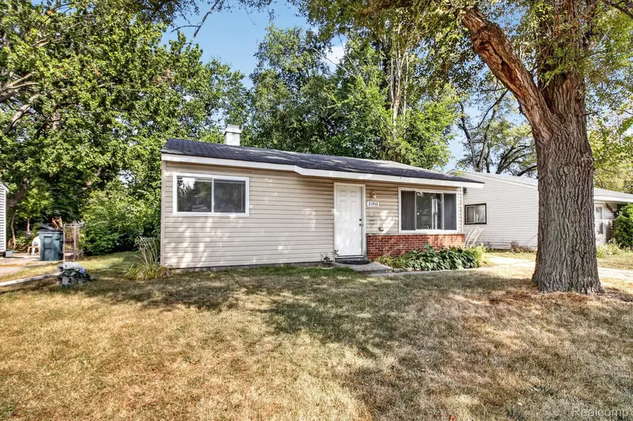 21910 Coolidge Hwy, Oak Park, MI 48237 - #2