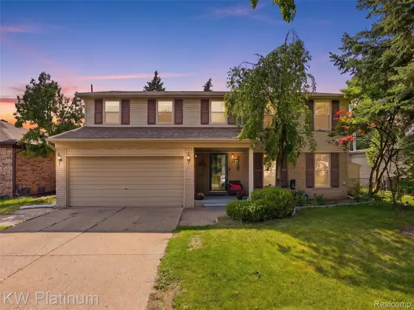 13615 Brookside Drive, SterlingHeights, MI 48313