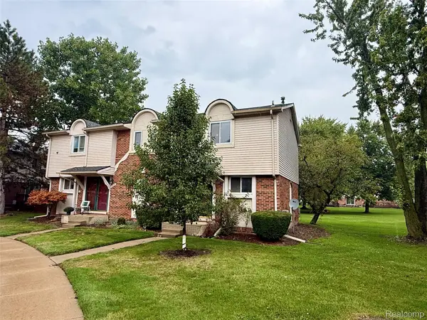 1920 Jan Court #29, Canton, MI 48187