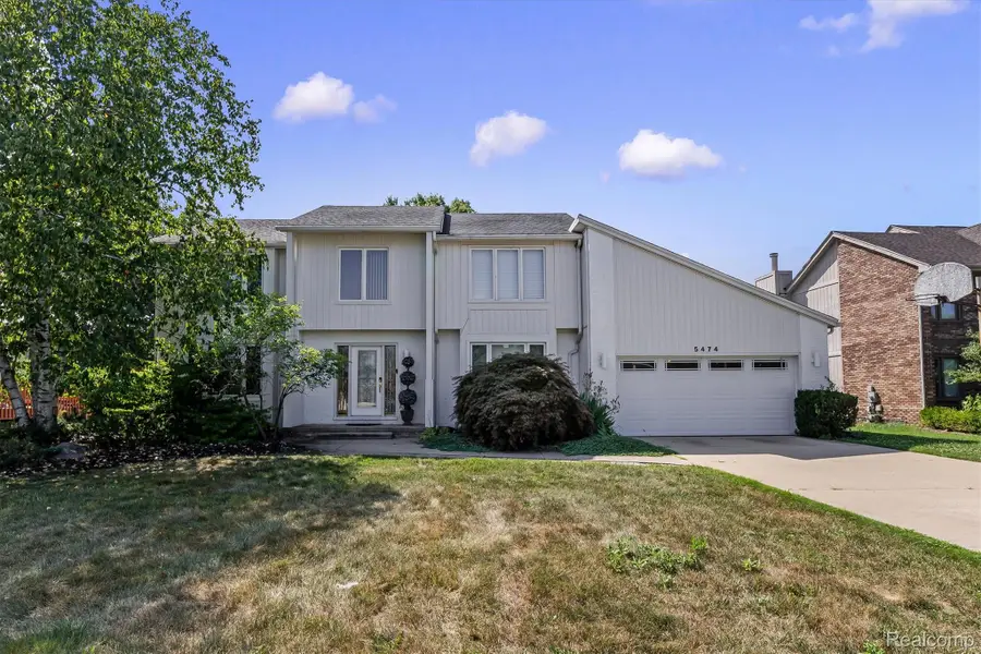 5474 Maple Leaf Court, West Bloomfield, MI 48322 - #2