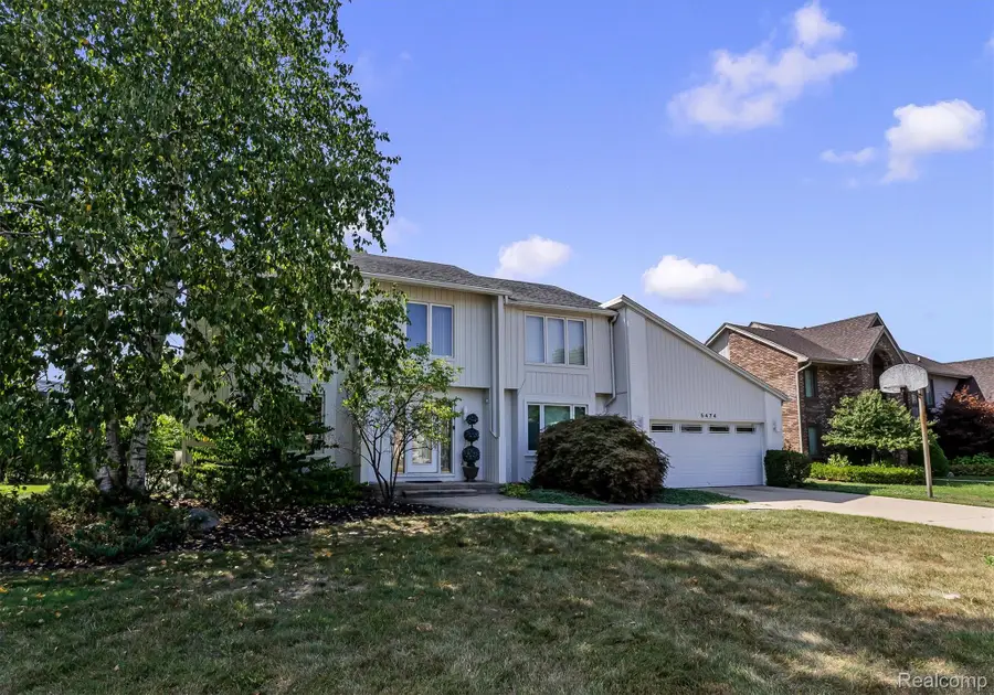 5474 Maple Leaf Court, West Bloomfield, MI 48322 - #3
