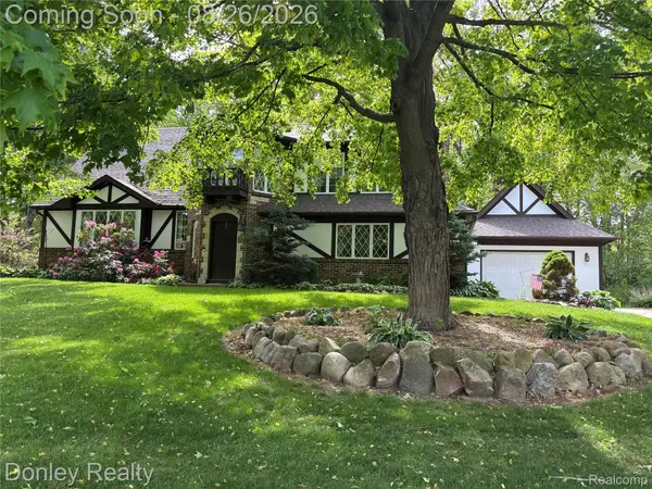 5163 Burning Tree Road, Kalamazoo, MI 49009
