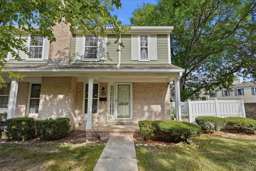20842 E Glen Haven Circle, Northville, MI 48167 - #3