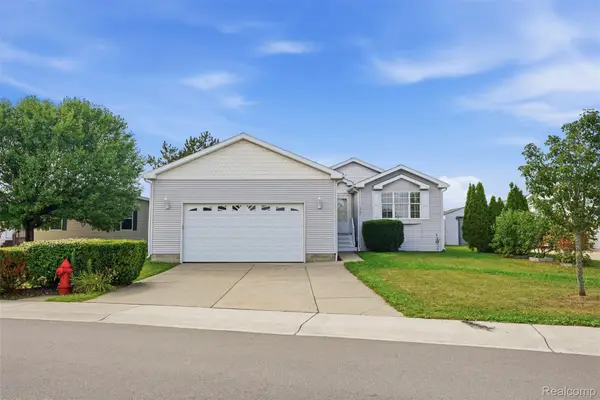 1707 Augusta Drive, Hartland, MI 48353