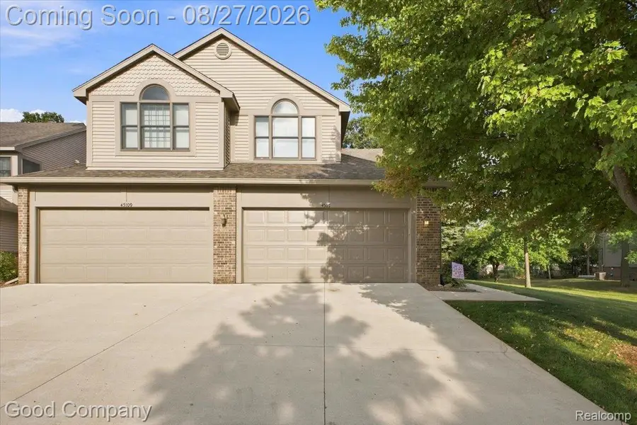45117 Coachman Court, Canton, MI 48187 - #2