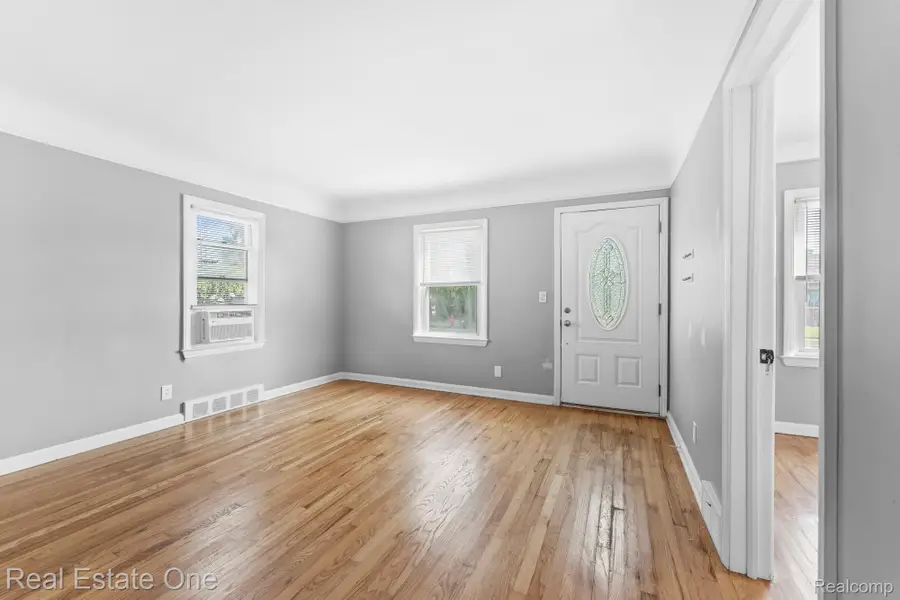 14987 University Street, Allen Park, MI 48101 - #3