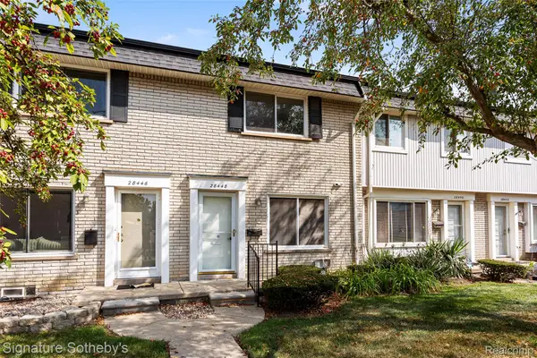 28448 Universal, Warren, MI 48092