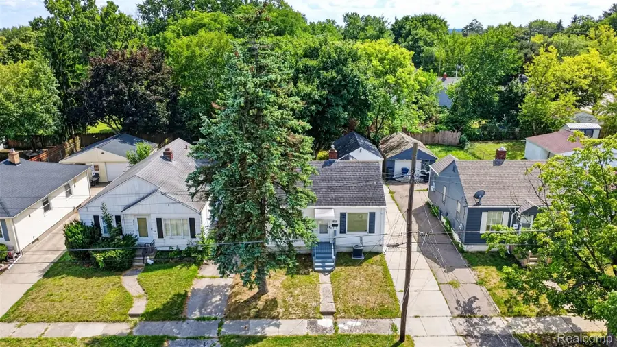 3509 Clairmont Street, Flint, MI 48503 - #3