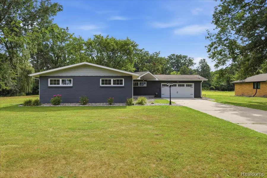 1360 Hemmeter Road, Saginaw, MI 48638 - #3