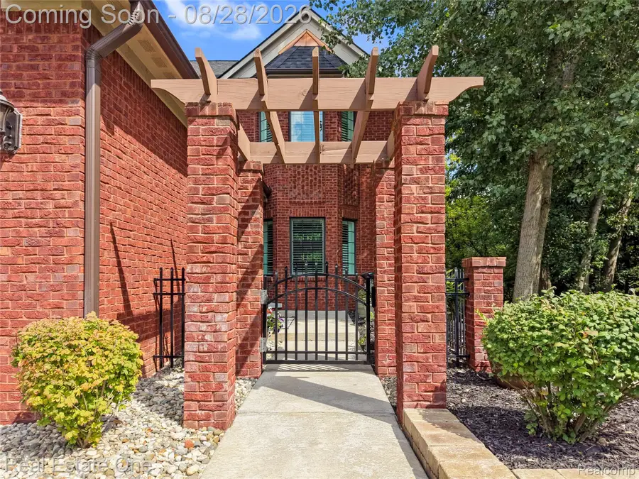 3565 Bay Harbor Drive, Brighton, MI 48114 - #2
