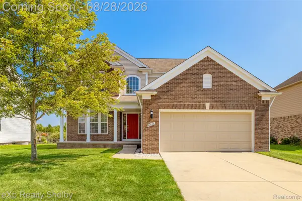 56626 Leeds Lane, Macomb, MI 48042