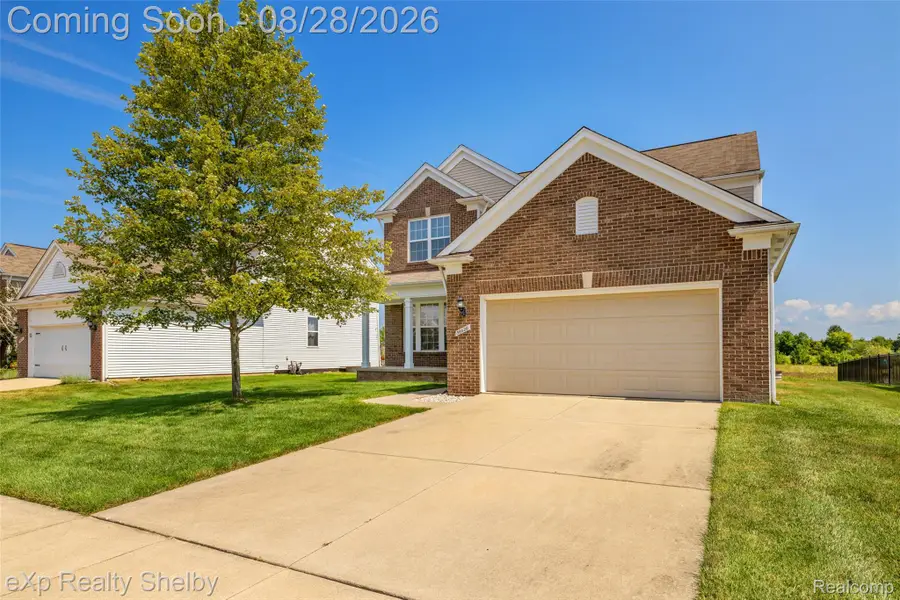 56626 Leeds Lane, Macomb, MI 48042 - #2