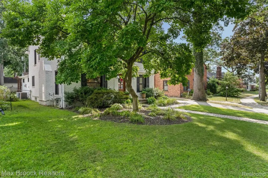 127 Elm Park Avenue, Pleasant Ridge, MI 48069 - #3