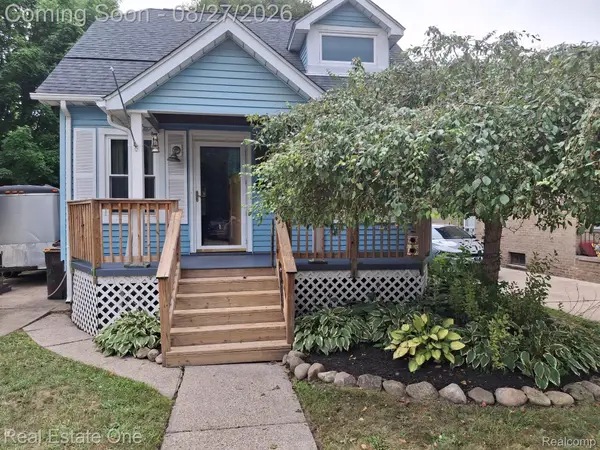 35331 Elm Street, Wayne, MI 48184