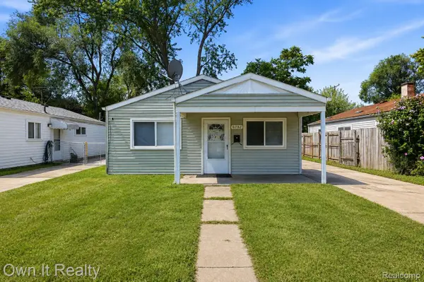 8082 Robert Street, Taylor, MI 48180