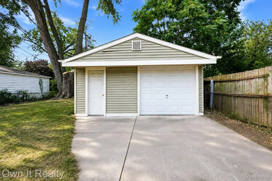 8082 Robert Street, Taylor, MI 48180 - #2