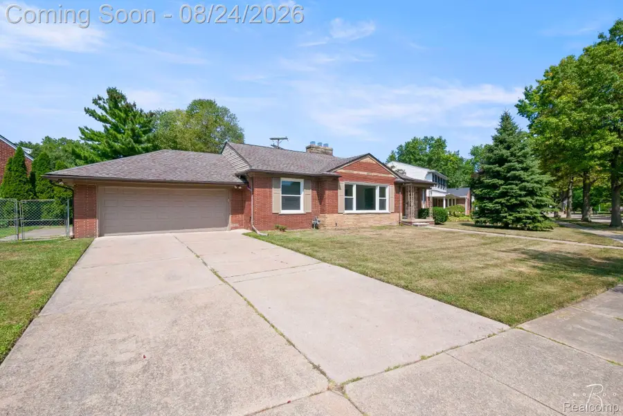 1160 Torrey Road, Grosse Pointe Woods, MI 48236 - #2