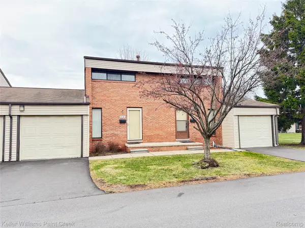 2038 Roman Court, Warren, MI 48092